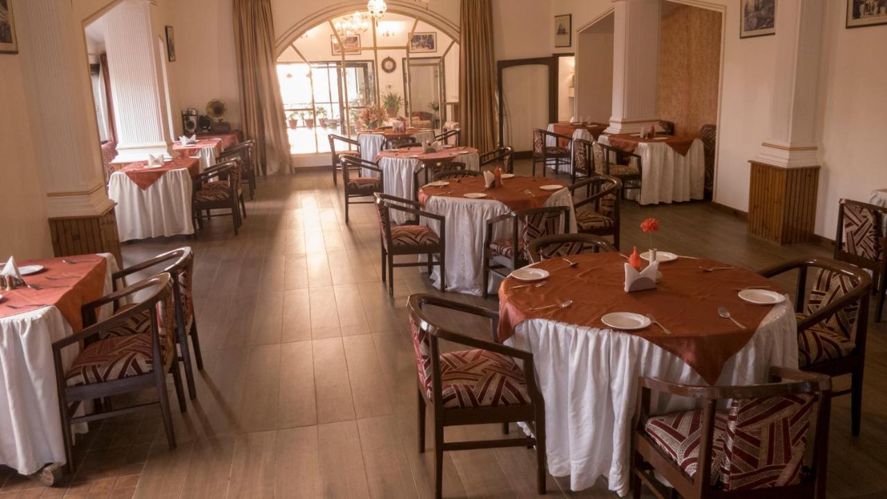 Royal Jardin Whistling Pines Resort Шимла Экстерьер фото