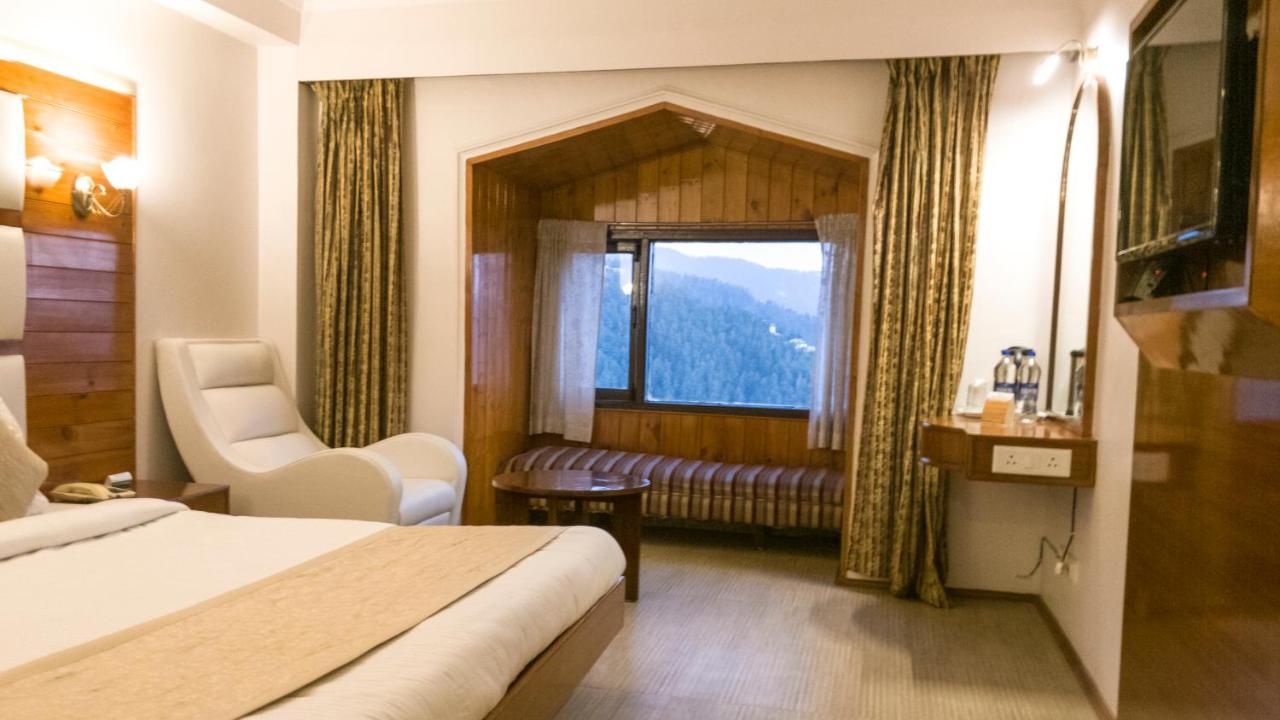 Royal Jardin Whistling Pines Resort Шимла Экстерьер фото